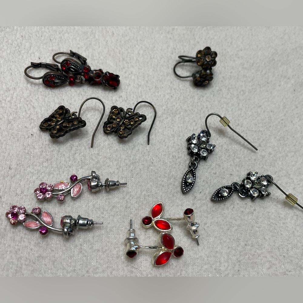 2/$15 Six Pairs of Vintage Earrings